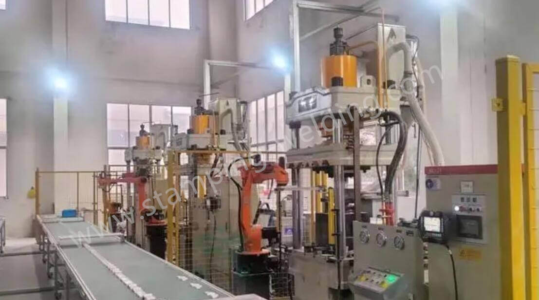 Robot 50-200 tons fuse ceramic body billet compressor Robot 50-200 tons fuse ceramic body billet compressor